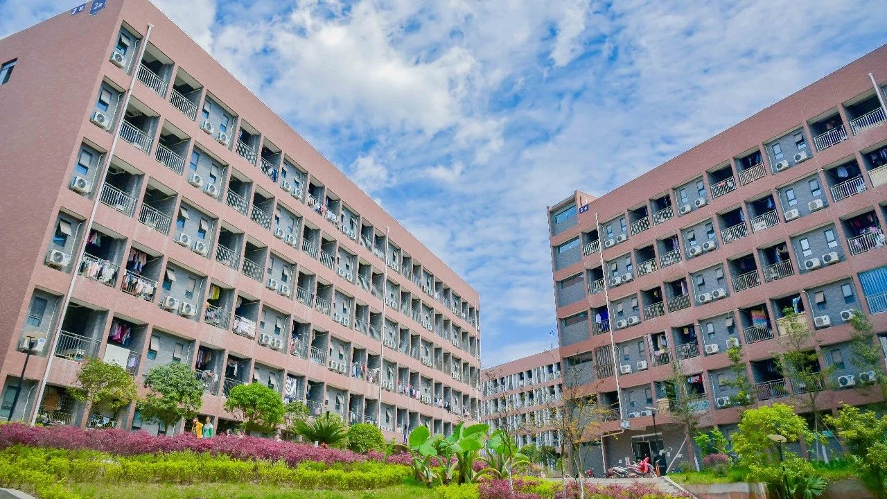 四川科技职业学院中高本贯通衔接部第一批19级新生报到全攻略，请收好~(图2)