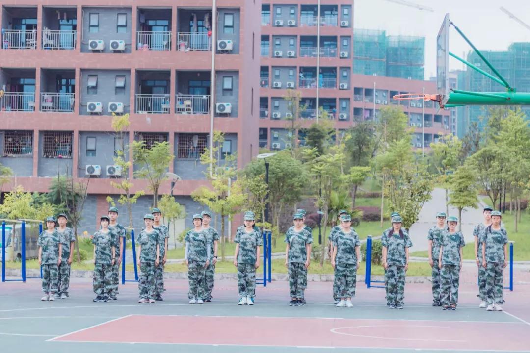 军训季丨第二批新生军训第三天，你看到你自己了嘛？(图5)