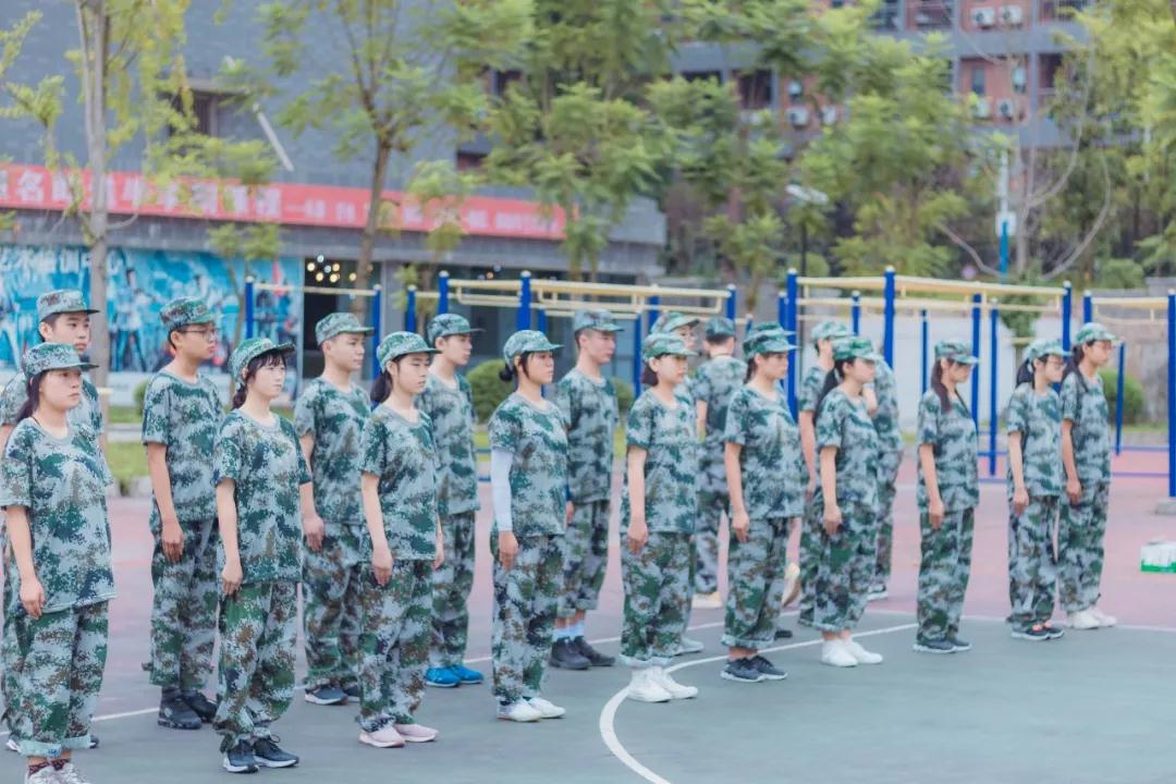军训季丨第二批新生军训第三天，你看到你自己了嘛？(图7)