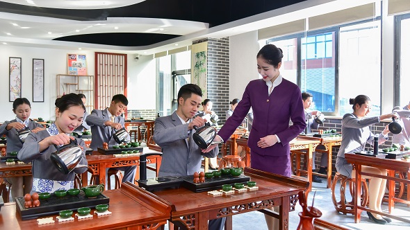 空中乘务（普通类）(图2)